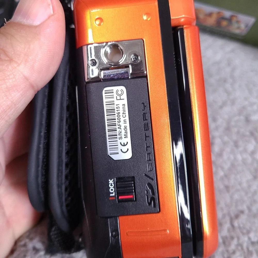 Coleman CVW16HD Camcorder 1080p Video TrekHD Waterproof Digital‎ Camera 16MP